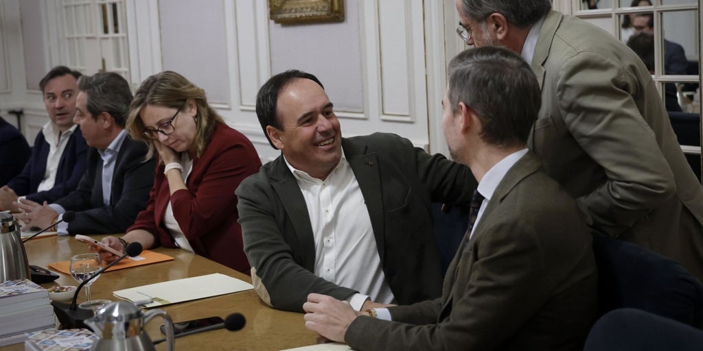 El PP presenta este miércoles a Pérez Llorca como sucesor de Mazón