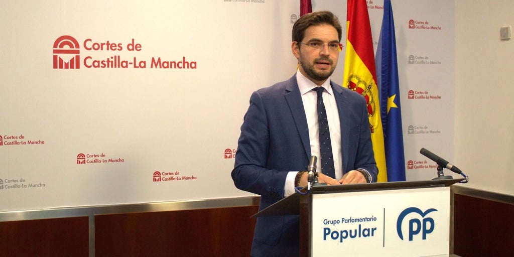 PP reprocha la incoherencia de Page sobre la financiación: «Por la mañana critica a Sánchez, por la tarde lo obedece»