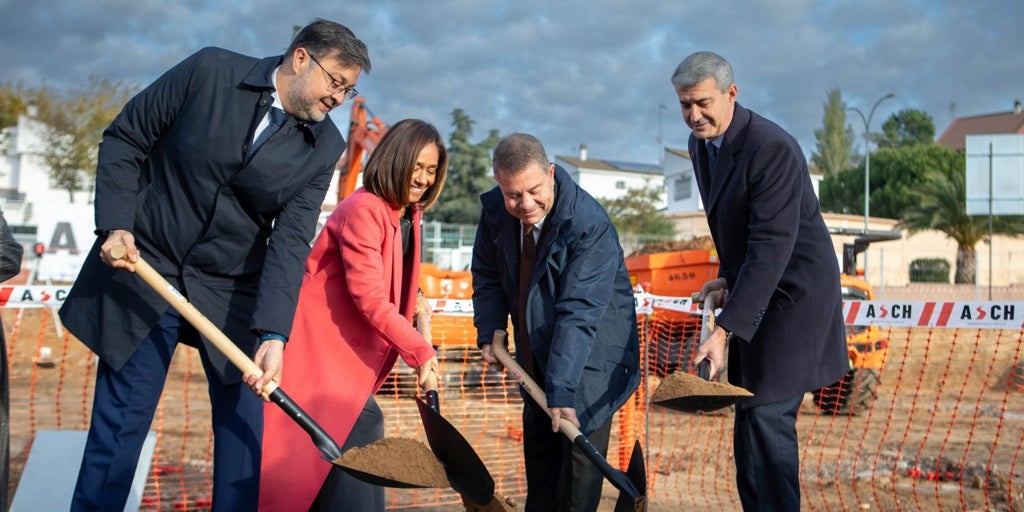 Navas: «Hemos conseguido que los niños y niñas de 0 a 18 años de Olías puedan estudiar sin salir del municipio»