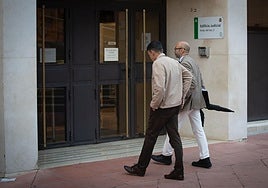 Condenan a casi tres años a un mando de la Policía Local de Granada por violencia física y psicológica contra su exmujer