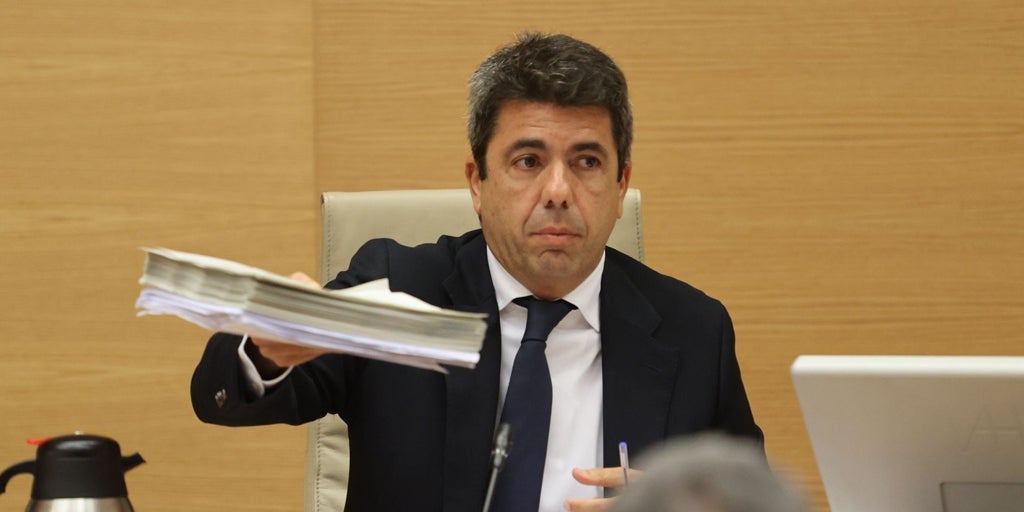 Mazón niega que colgara las llamadas «canceladas» de Pradas tras sugerirlo la juez de la dana