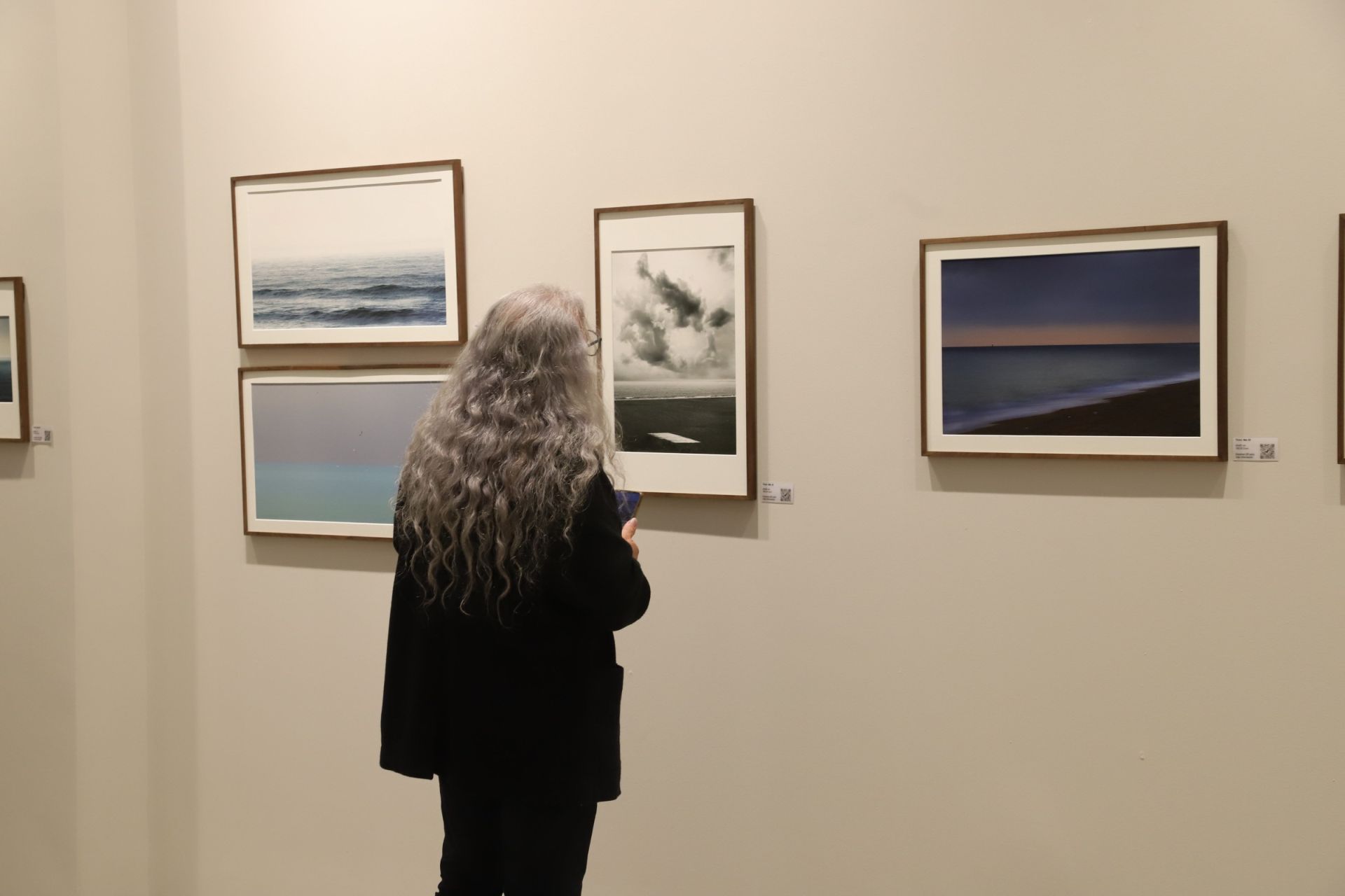 La exposición de fotografía de Rafael E. Cárdenas en la fundación Caja Rural del Sur de Córdoba, en imágenes