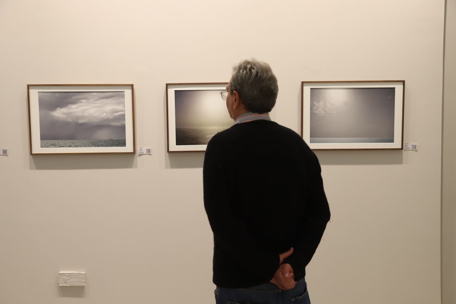 La exposición de fotografía de Rafael E. Cárdenas en la fundación Caja Rural del Sur de Córdoba, en imágenes