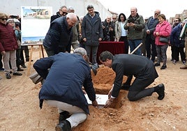 Arrancan en Toledo las obras del centro para los 3.200 mayores del barrio de Buenavista: «Necesitábamos este edificio como el comer»