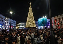 Los mejores planes que hacer en Madrid este fin de semana: del encendido navideño con Pablo López al mayor mercado vintage