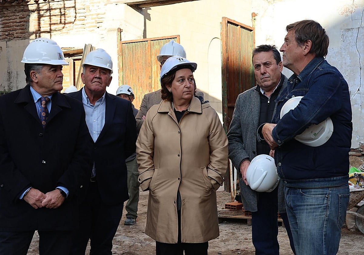 La presidenta de la Diputación de Toledo ha visitado las obras junto al alcalde de Talavera