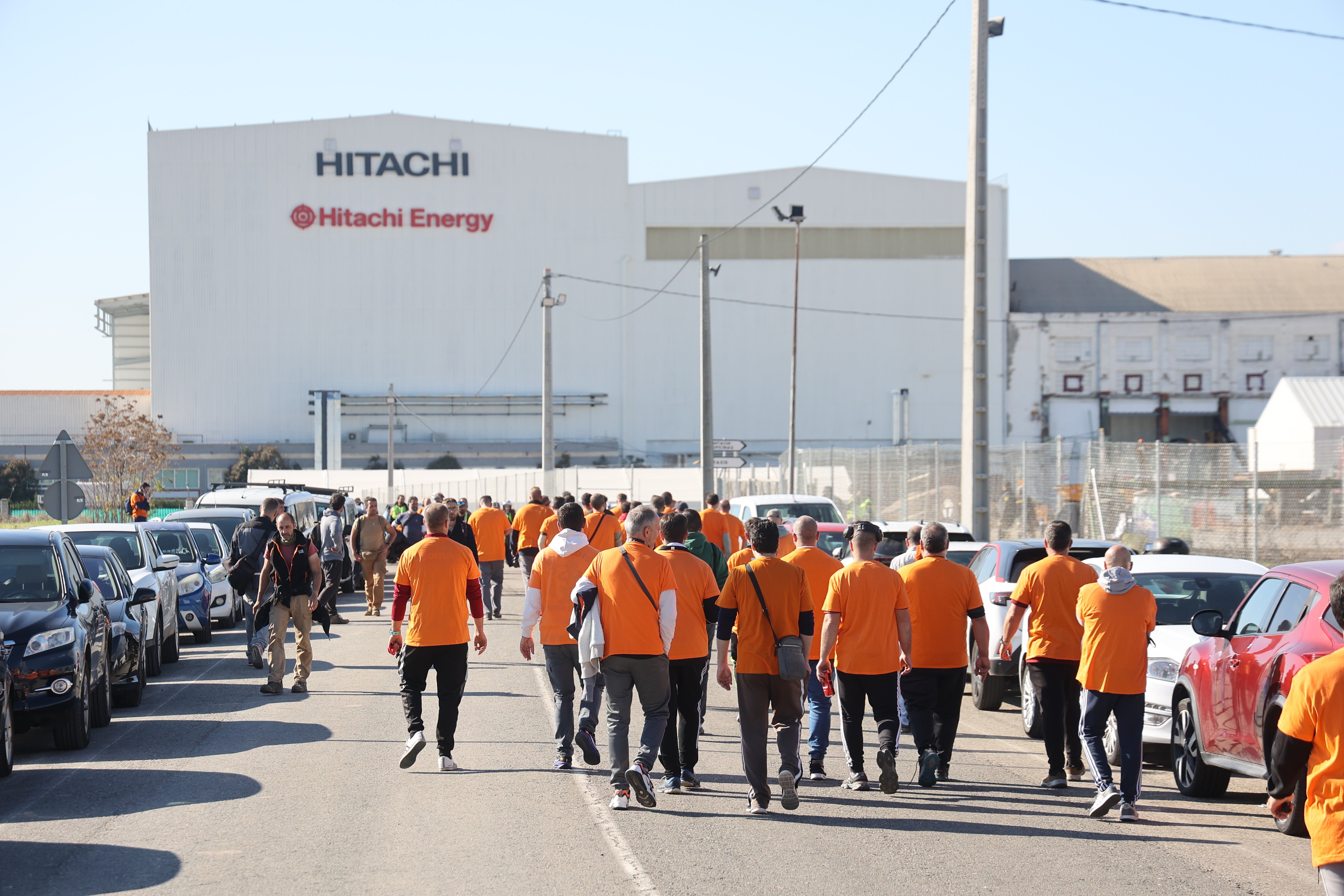 En imágenes, la tensa jornada de la plantilla de Hitachi en Córdoba