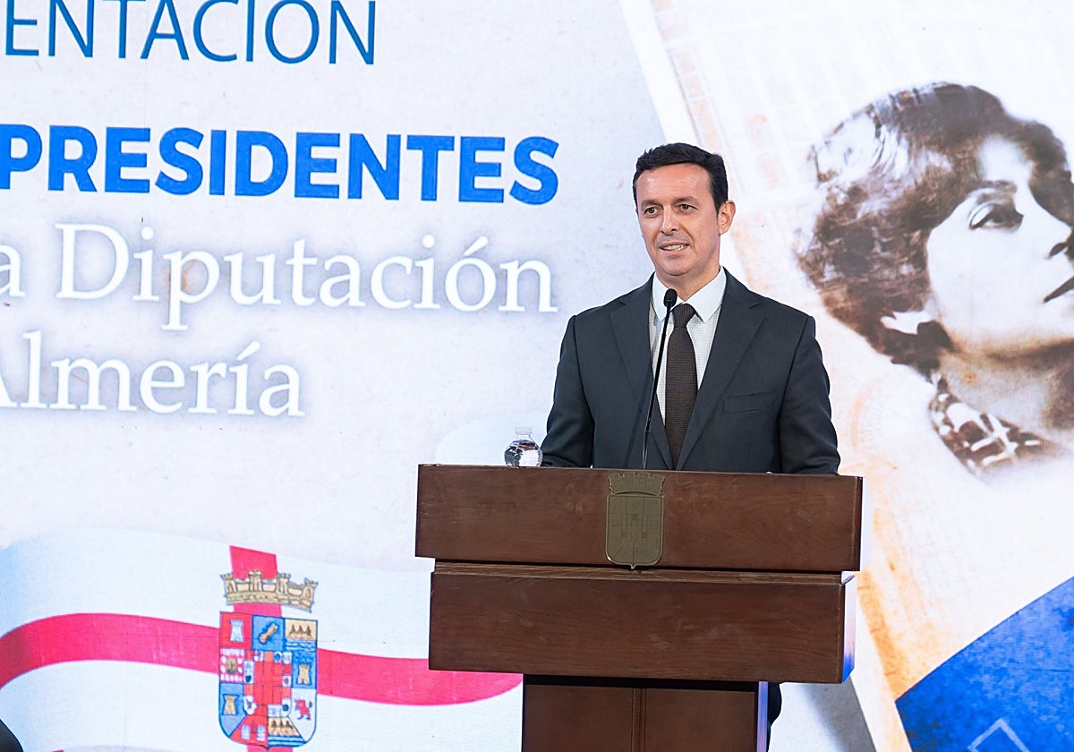 El presidente de la Diputación de Almería durante un acto