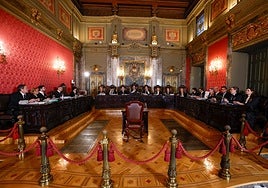 Moncloa instará al fiscal general a que recurra al Constitucional y está dispuesta a acudir a Europa