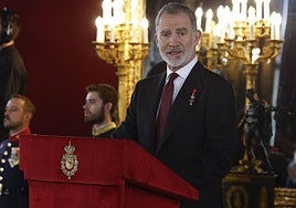 Felipe VI reivindica el papel decisivo de Juan Carlos I en «un gesto político revolucionario» como la Transición