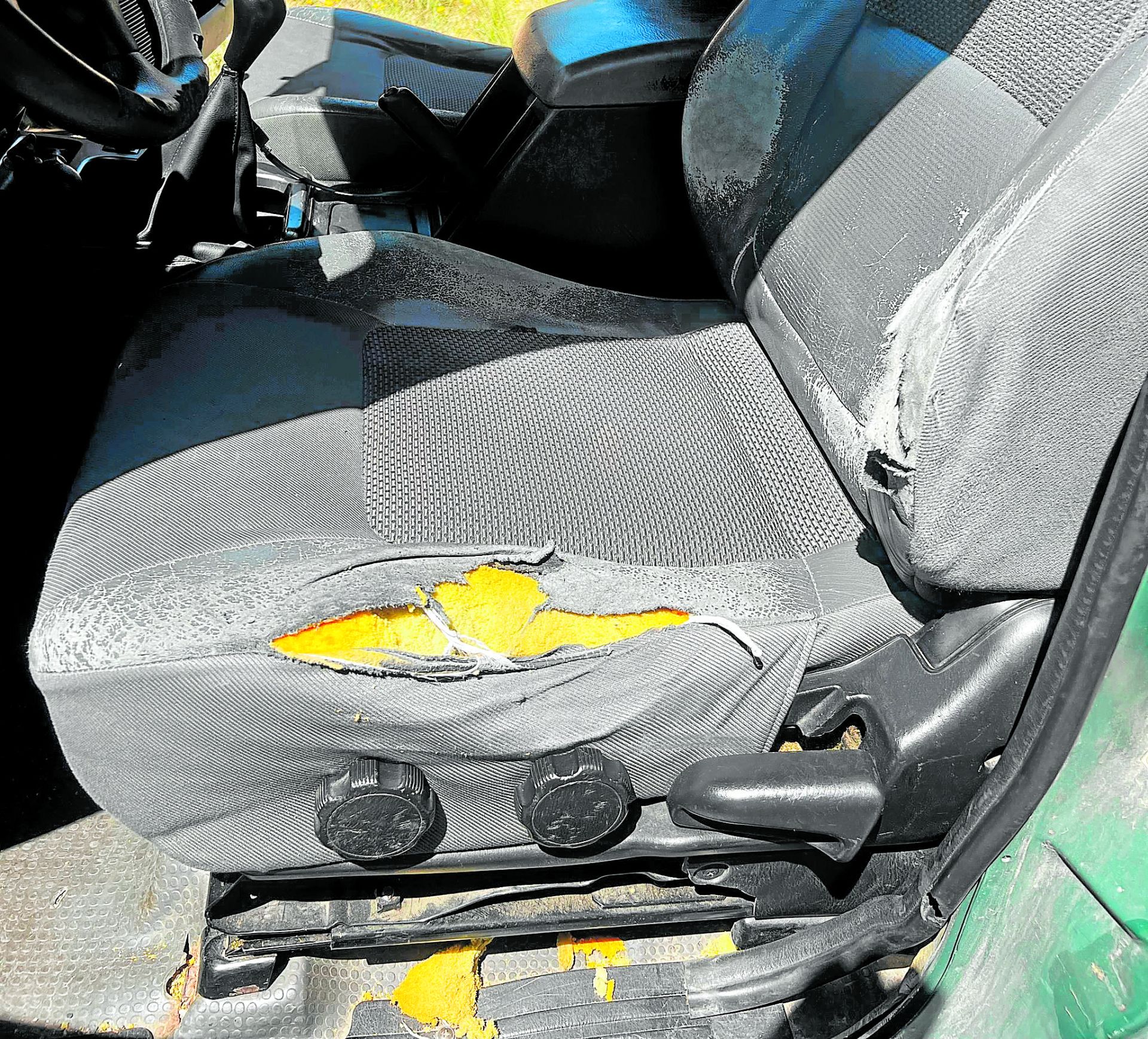 La protección permanente del interior de las nucleares se desplegó en 2019 con medios supuestamente nuevos que pagaron las centrales, pero la Guardia Civil aporta vehículos que desecha su unidad antiterrorista