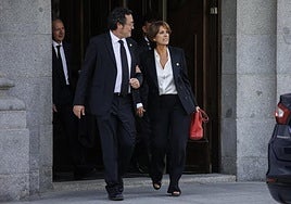 Los fieles a García Ortiz, noqueados, tristes y en 'shock'
