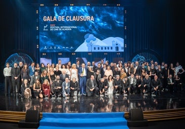 Foto de familia con los premiados en el Festival de Cine de Almería