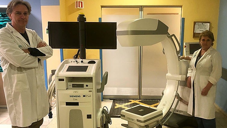 El jefe de Neurocirugía del Hospital Virgen del Rocío explica su dimisión: «No tiene nada que ver con la actualidad mediática»