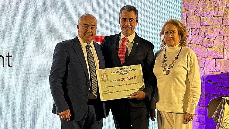 Villaseca entrega 20.000 euros a Algemesí para los vecinos afectados por la dana