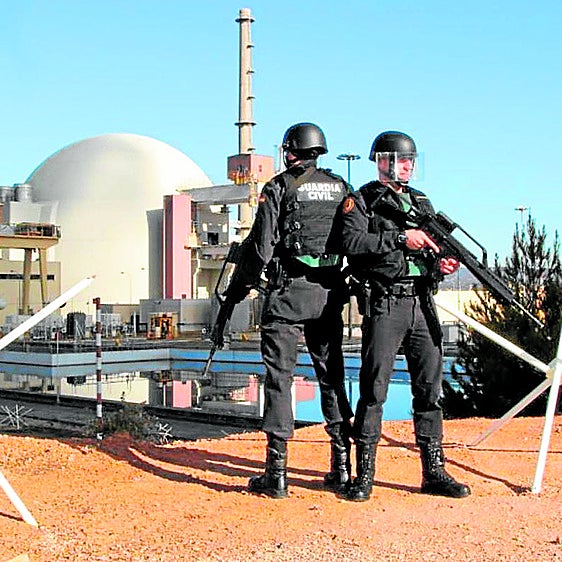 Vidas en suspenso y mal pagadas para proteger a las nucleares