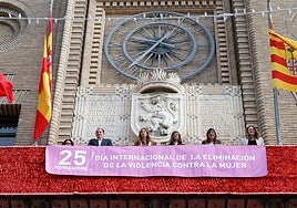 Vox se pone por primera vez detrás de la pancarta del 25-N en Zaragoza