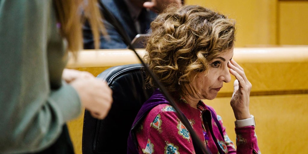 El Gobierno se refugia en Ayuso para no hablar del coste millonario del Vigo Global Summit