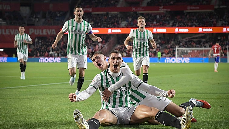 Los números de Fuentes le sitúan entre los mejores goleadores del Córdoba CF en Segunda División