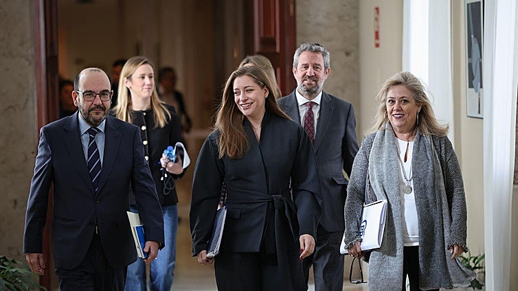 El PP desconfía y cree que Sánchez mantendrá politizada la Fiscalía