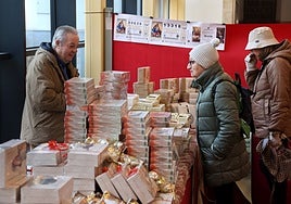 La Muestra de dulces conventuales de la hermandad del Calvario alcanza su vigésima edición en Córdoba