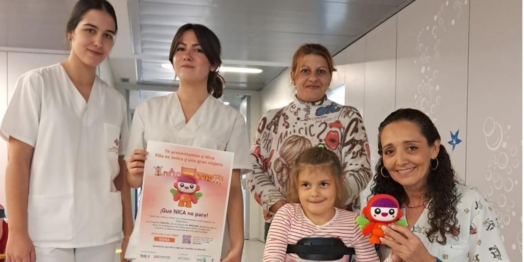 La muñeca Nica llega a los hospitales de Castilla-La Mancha para visibilizar a los niños con enfermedad rara