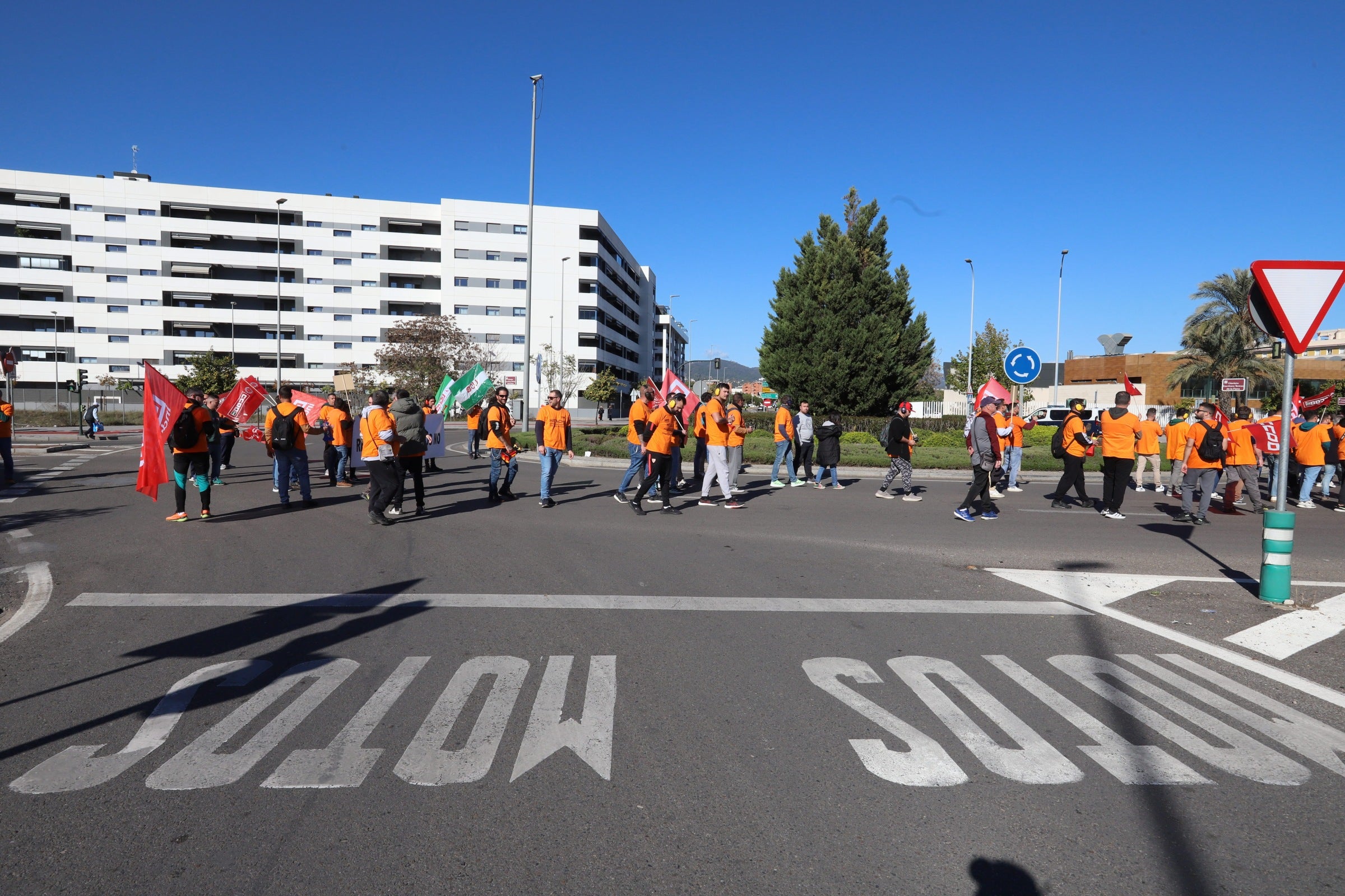 La nueva protesta de la plantilla de Hitachi en Córdoba, en imágenes