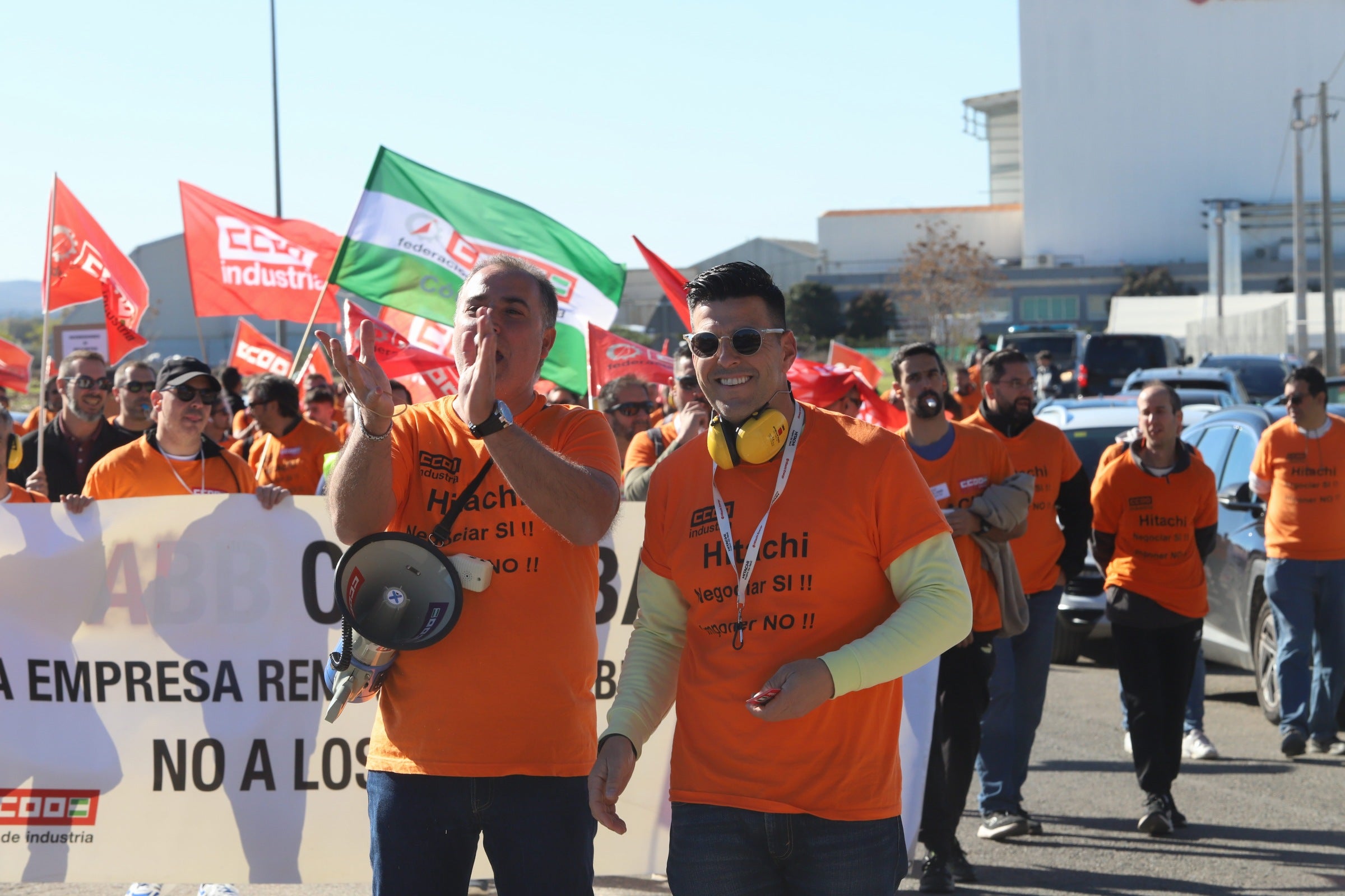 La nueva protesta de la plantilla de Hitachi en Córdoba, en imágenes