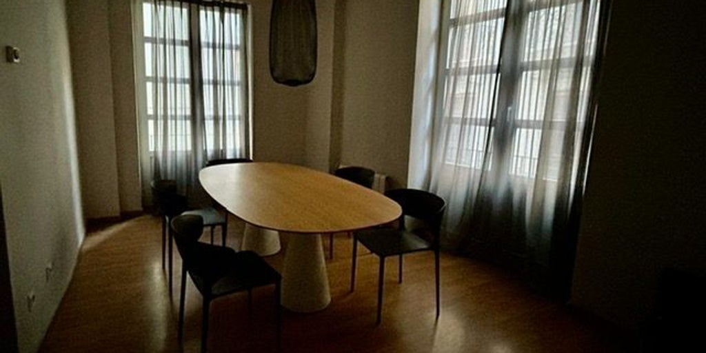 El Ventorro entrega a la juez una foto del reservado en el que comió Mazón el día de la dana y una factura de 165 euros