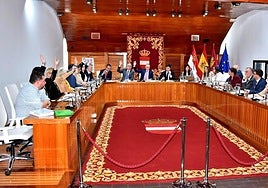 El PP saca adelante el presupuesto de Puertollano para 2026 gracias a la abstención de IU