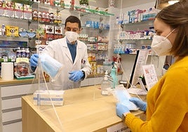 Castilla y León recomienda el uso de mascarilla a sanitarios y ciudadanos vulnerables para evitar infecciones respiratorias