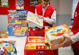 Cruz Roja inicia su campaña de recogida de juguetes para la Navidad