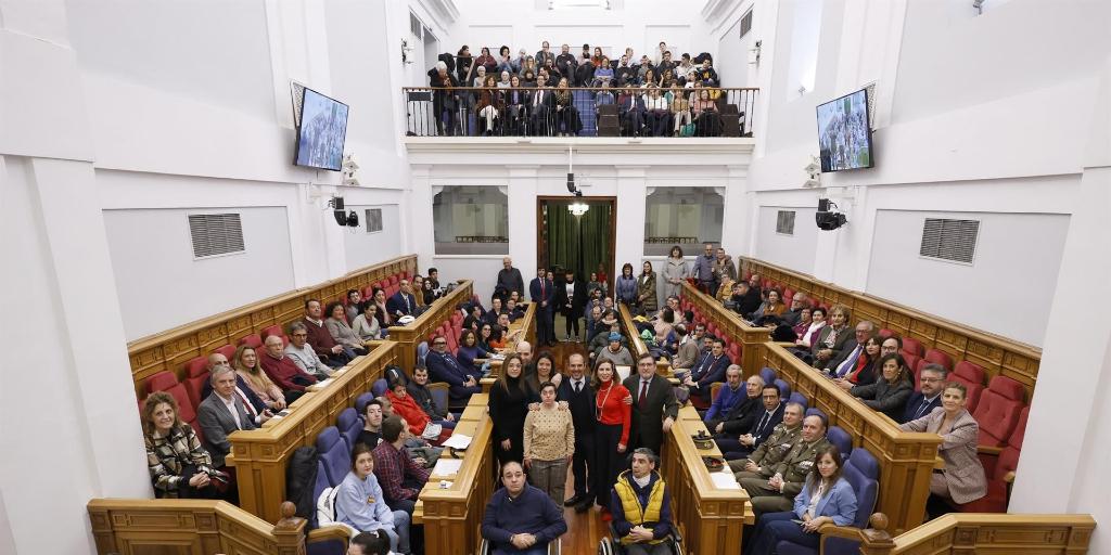 Cermi lleva a las Cortes las barreras que afrontan las personas con discapacidad
