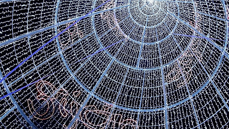 Encendido de luces de Navidad en Gijón hoy: horario, calles iluminadas, dónde están los árboles y los belenes