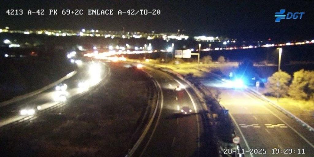 Una furgoneta averiada provoca retenciones kilométricas en la A-42 a la salida de Toledo