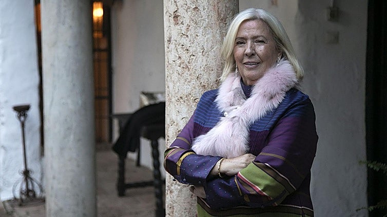 Milagrosa Gómez, homenajeada por los joyeros de Córdoba: «Somos una industria estratégica»
