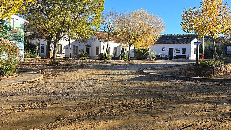 Los trabajadores del camping de Villaviciosa de Córdoba denuncian impagos y abandono