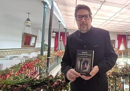 Mario Flores, escritor: «Uno tiene que acomodar la verosimilitud del relato sin perder la esencia»