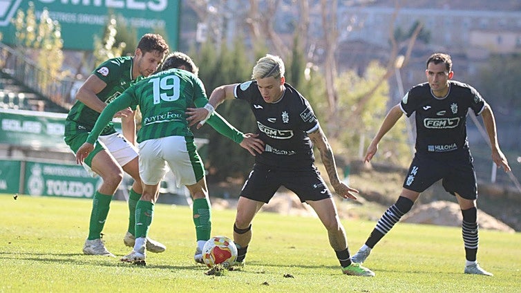 4-0: El Toledo golpea con fuerza a un Illescas que mereció más