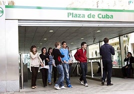 Plaza de Cuba en Sevilla, Atarazanas en Málaga y Argentinita en Granada concentran la vivienda más cara del recorrido de los metros andaluces