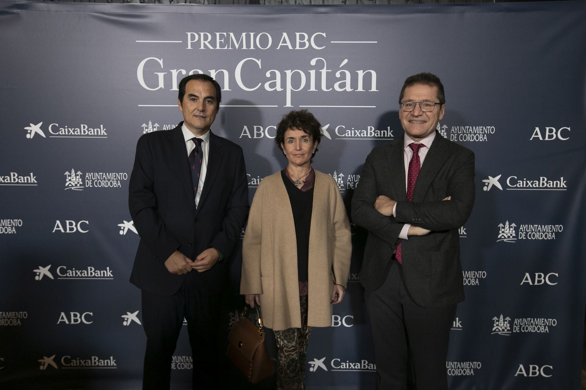Los asistentes a la entrega del Premio Gran Capitán de ABC a El Cordobés, en imágenes