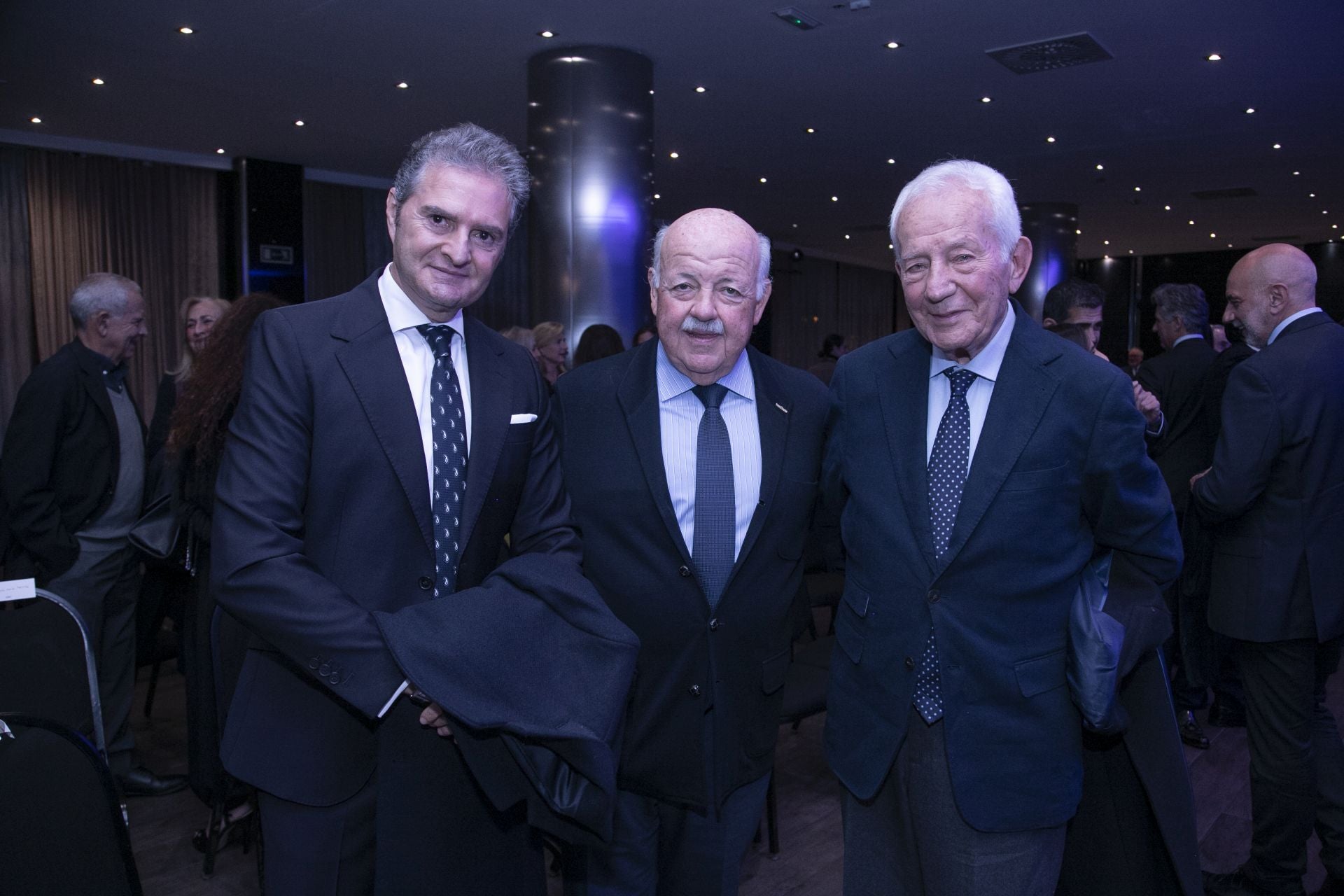 Los asistentes a la entrega del Premio Gran Capitán de ABC a El Cordobés, en imágenes