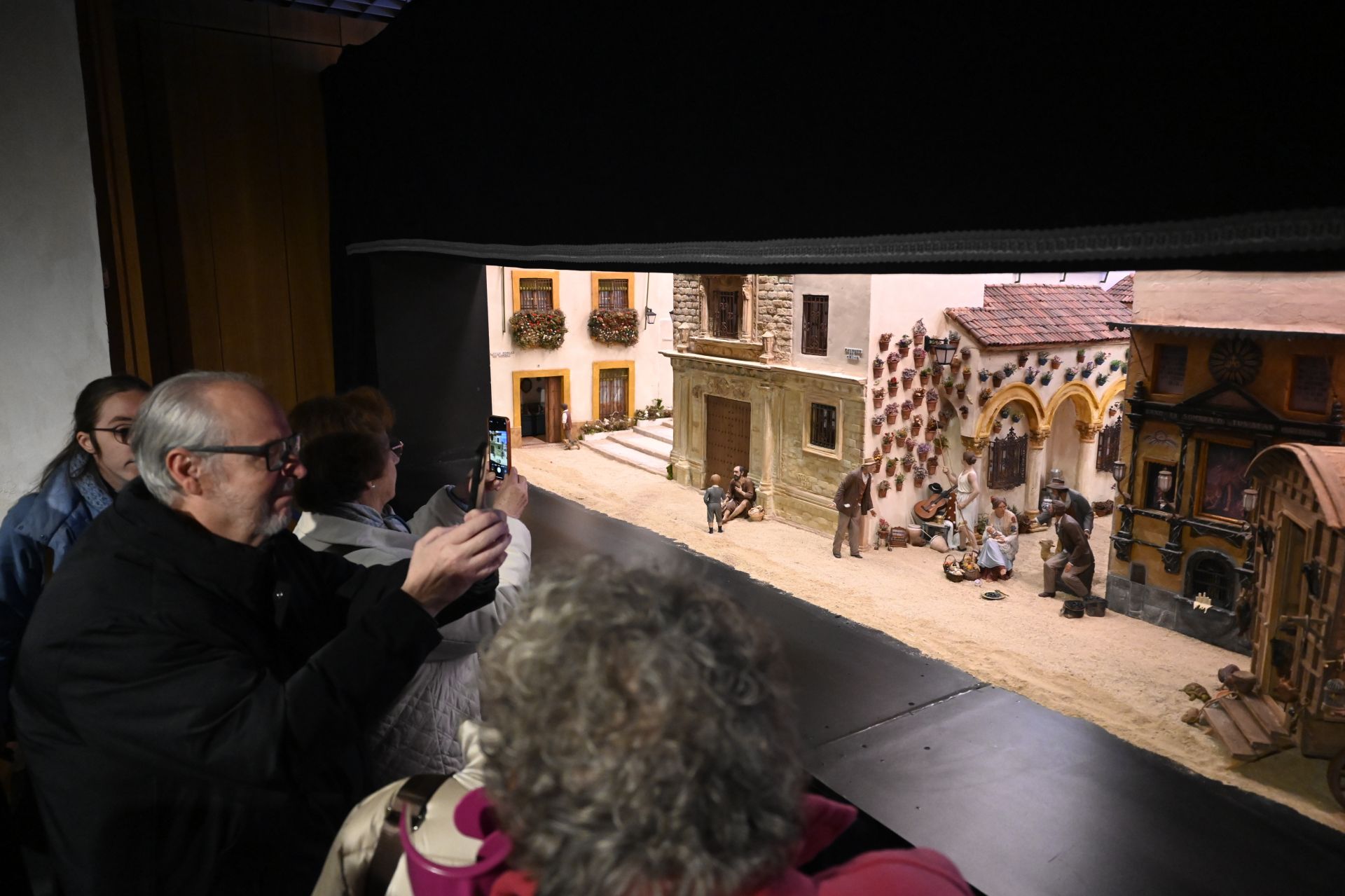 El belén de la Fundación Cajasol en Córdoba, en imágenes