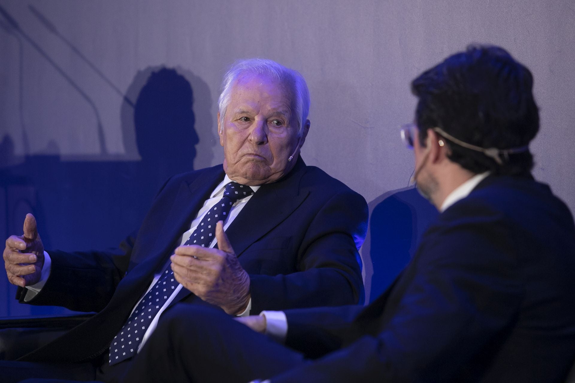 La entrega del Premio Gran Capitán de ABC a El Cordobés, en imágenes