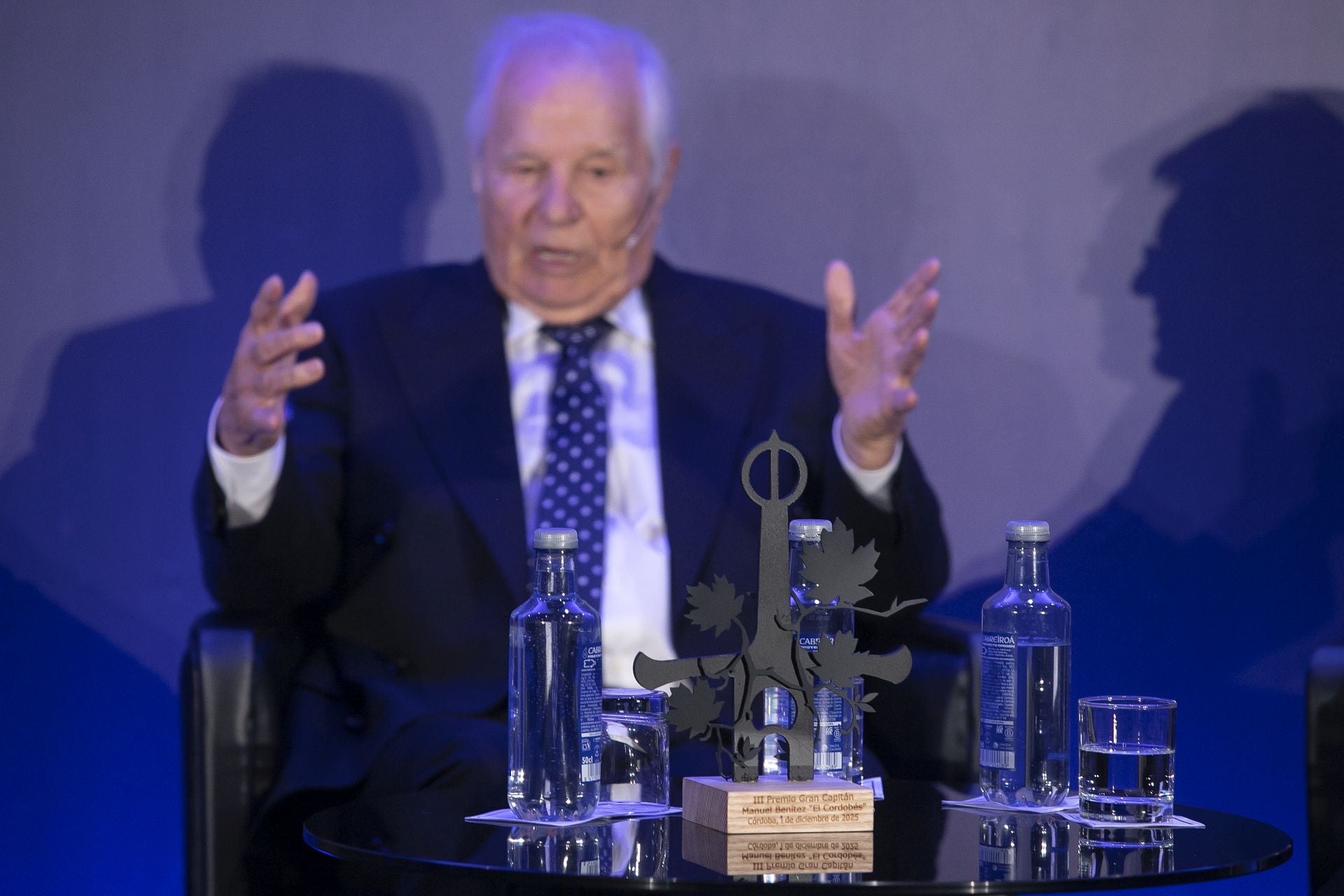 La entrega del Premio Gran Capitán de ABC a El Cordobés, en imágenes