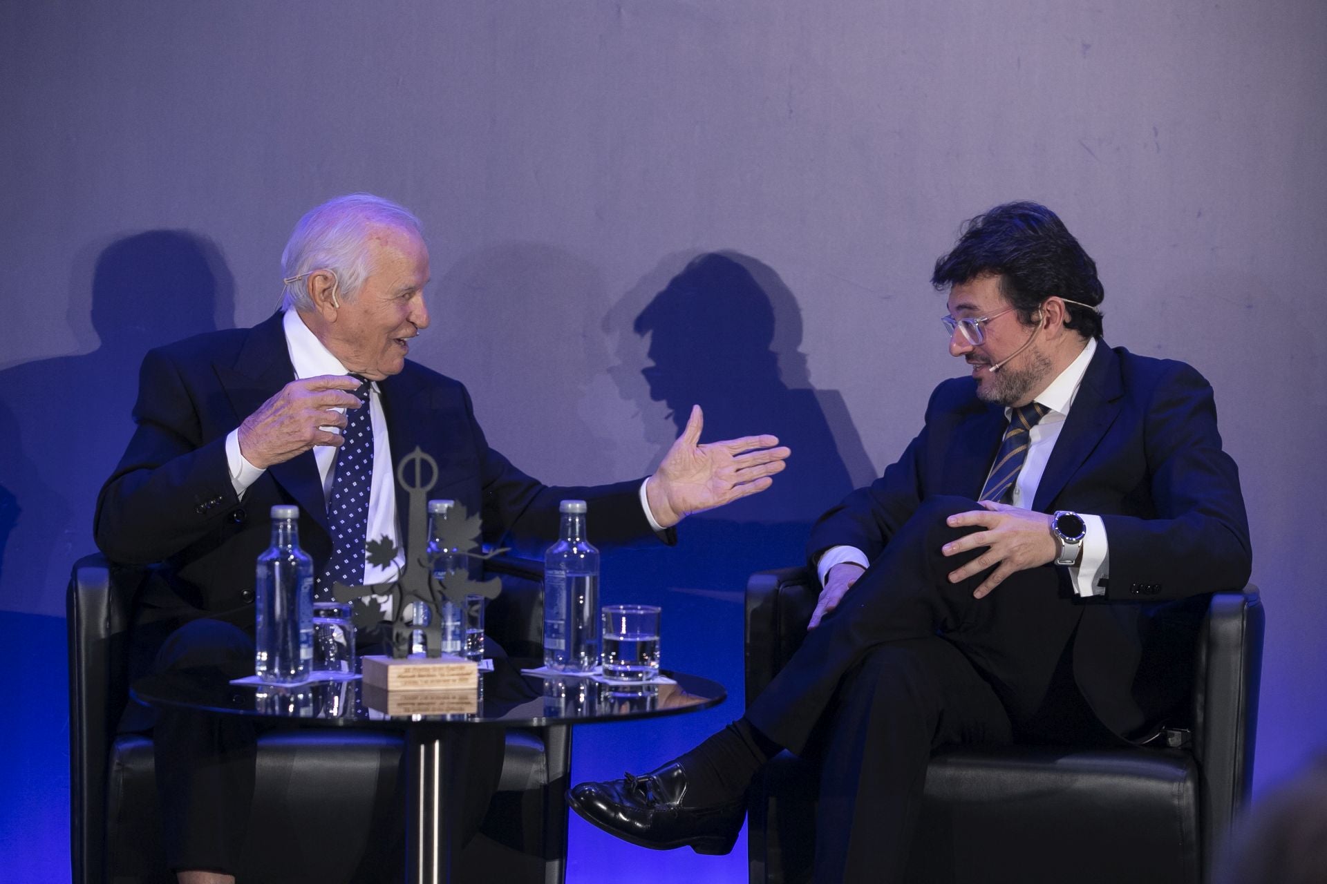 La entrega del Premio Gran Capitán de ABC a El Cordobés, en imágenes