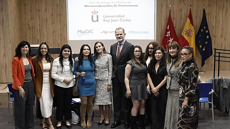 Normalidad institucional y ampliación de agenda: la respuesta de los Reyes al vídeo de Juan Carlos I