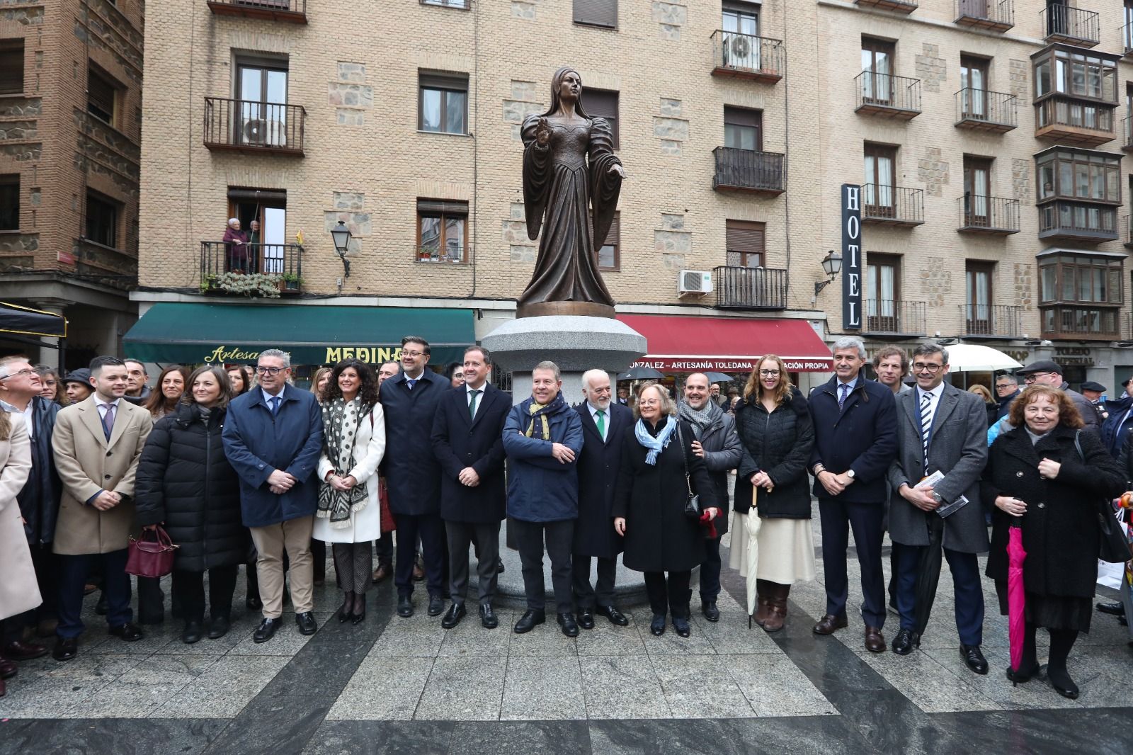 Toledo suma una nueva escultura en sus calles, la de María Pacheco