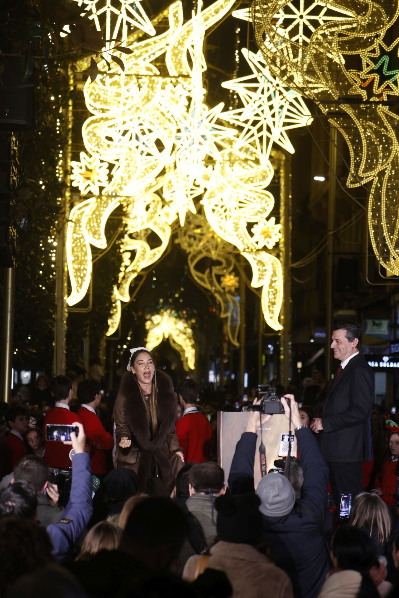 El encendido del espectáculo de luz y música de Córdoba, en imágenes