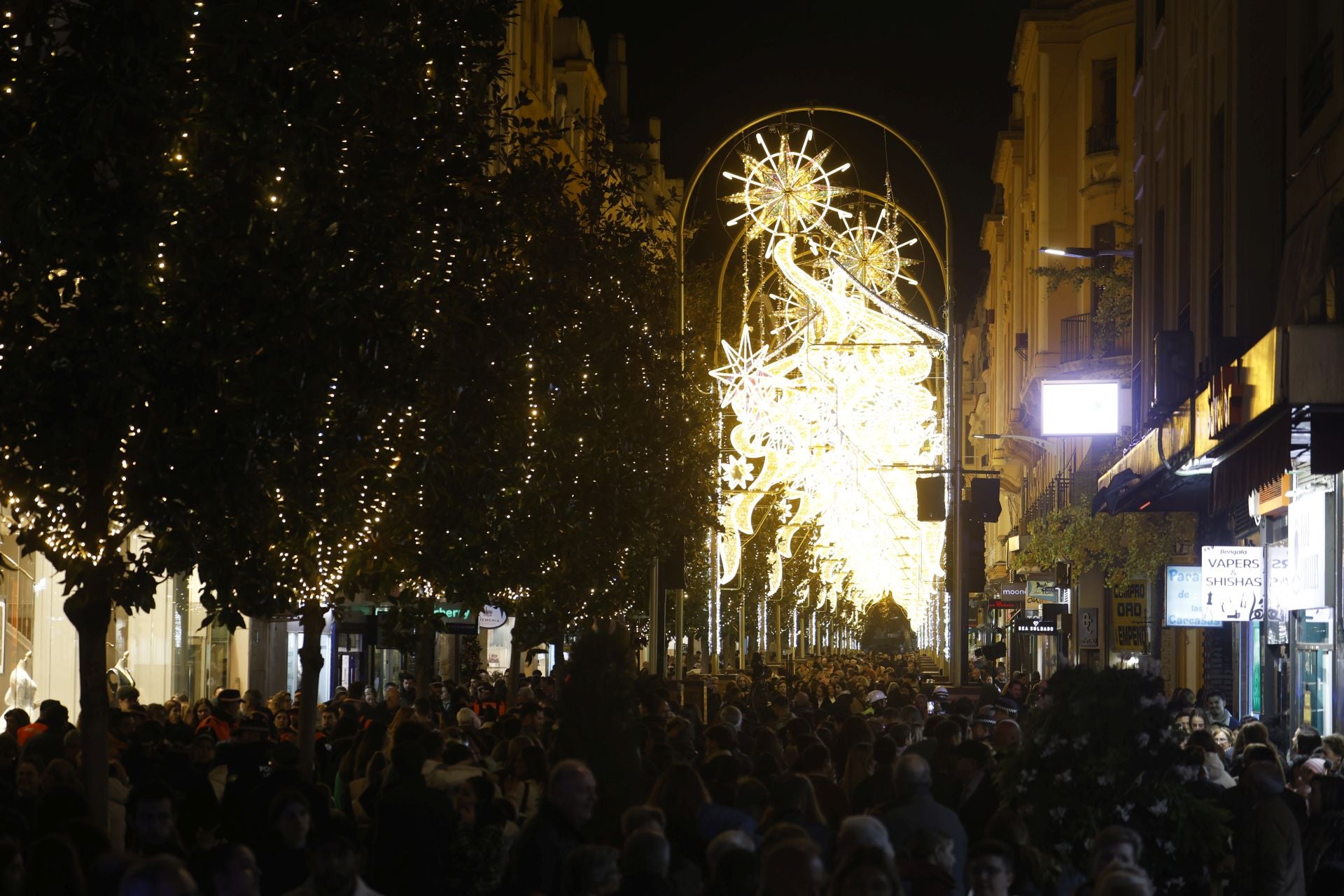 El encendido del espectáculo de luz y música de Córdoba, en imágenes